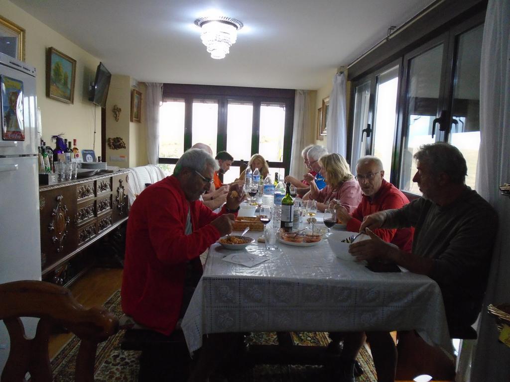 Albergue Victoria Cirueña Esterno foto